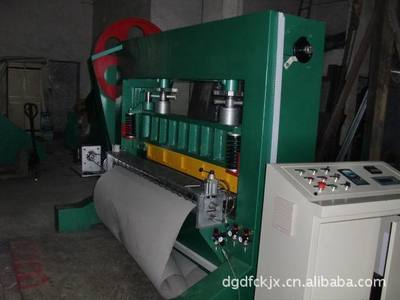 【無紡布沖孔機,皮革,鞋面沖孔機,盡在東方皮革機械廠專業制造】價格,廠家,圖片,沖孔機,陳孝友-